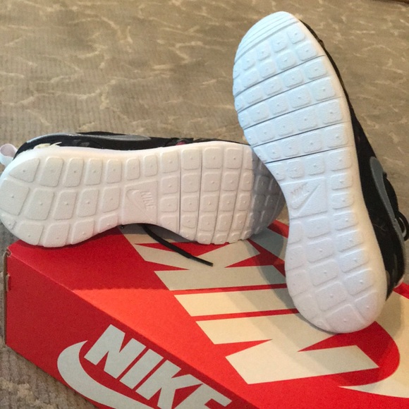 Nike roshe one custom - Picture 2 of 2